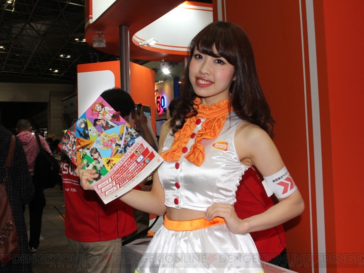 『ラブライブ！』の衣装展示に黒山の人だかりが！ “AnimeJapan 2014”のバンダイナムコブースをレポート