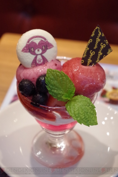 “PSO2アークスカフェ”で酒井P＆木村Dタッグがグルメアイドルと大食いバトル！