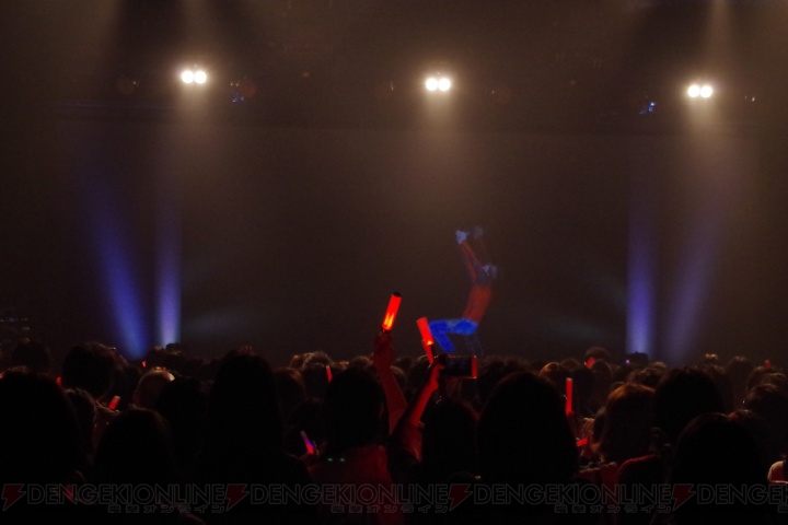 シンジ＆レベルクロスのデビュー前イベント開催。内田明理さんプロデュースの“AR Performers”がお披露目