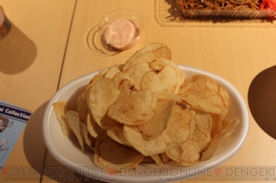 “『艦これ』×一番カフェ“秋葉原泊地” 艦娘だらけの海の家”