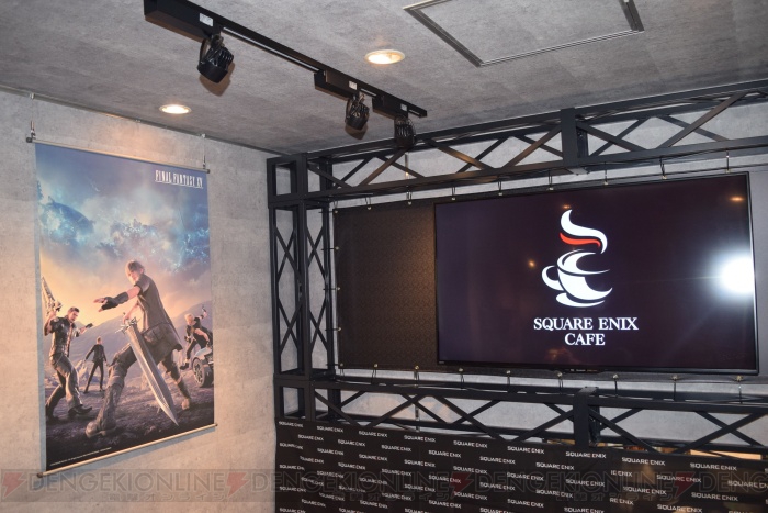 スクウェア・エニックス カフェの『FFXV』コラボメニューや店内の様子を紹介。扇子など限定グッズも多数登場