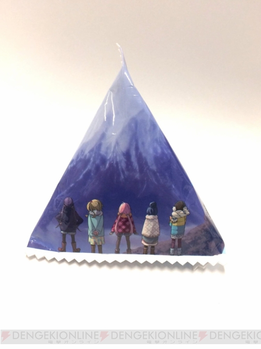 『ゆるキャン△』富士山とテントデザインのテトラ型パッケージに入ったキャンディーが登場