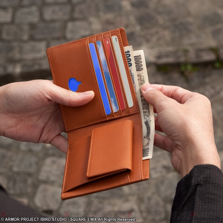 『ドラゴンクエスト』ロトの紋章があしらわれている本革使用の長財布、二つ折り財布、キーケースが登場