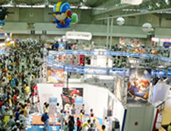 2005年　次世代ワールドホビーフェア　限定グッズ 今夏注目ソフトが目白押し！本日より「第22回次世代ワールドホビー