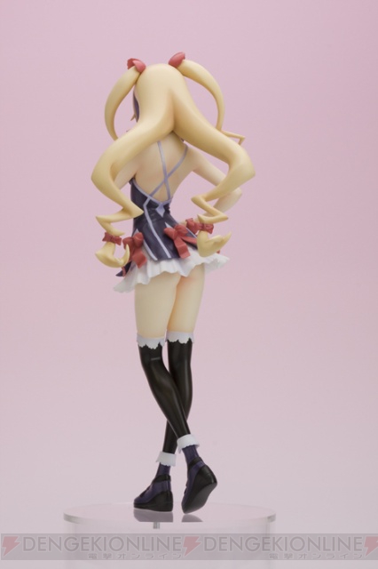 絶対領域に視線が釘付け!? ドラゴノーツ隊の才媛・ジークリンデが立体化！