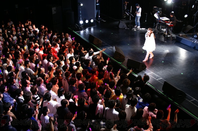 来年は武道館で開催!?　5時間近く燃え上がった「Live 5pb.2008」レポをお届け