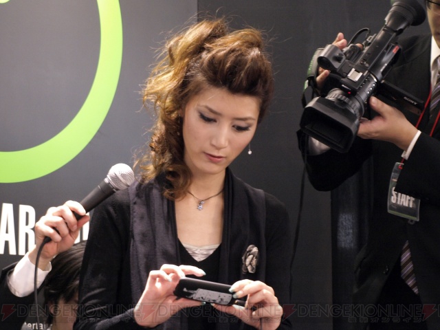 予想外のおもしろさ!? 『MGS TOUCH』発表会にアッキーナとあのお兄さんが登場