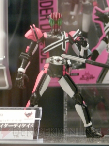 【キャラホビ】バンダイやメガハウスなど3ブースの展示物をチェック!!