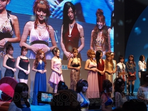 フィナーレを彩るコンパニオンの写真を一挙掲載！　東京ゲームショウ2009閉幕