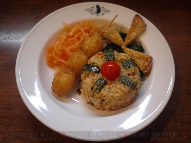 【アキバ探訪】“戦国BASARAカフェ弐”紅の陣に出陣！ 上田米の味を堪能せよ