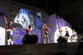 アニメ新オープニング『CHANGE!!!!』も初披露！ 『アイマス2』メインステージイベントはライブとグラビア撮影で熱狂