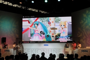 ついに藤田咲さんたちがミクに声をあてる!? 初音ミクのゲーム2作のステージをレポ！ 『アイマス』からのゲストなどサプライズ多数!!