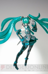 『電脳戦機バーチャロン』のフェイ・イェンと、電子の歌姫・初音ミクがコラボ！ 可動フィギュア『フェイ・イェンHD』が11月26日に発売♪