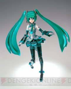 電脳戦機バーチャロン』のフェイ・イェンと、電子の歌姫・初音ミクが
