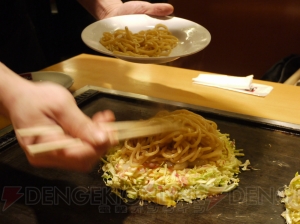 お好み焼き屋“鶴橋風月”と『クロヒョウ2』がコラボ！ 大阪の味を楽しめる『クロヒョウ2セット』を販売