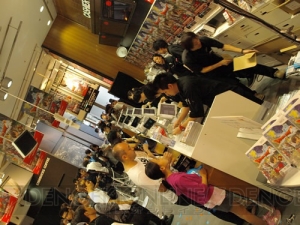 99人のファンがカウントダウン！ 本日発売された 『ドラゴンクエストX』の発売セレモニーがSHIBUYA TSUTAYAで展開