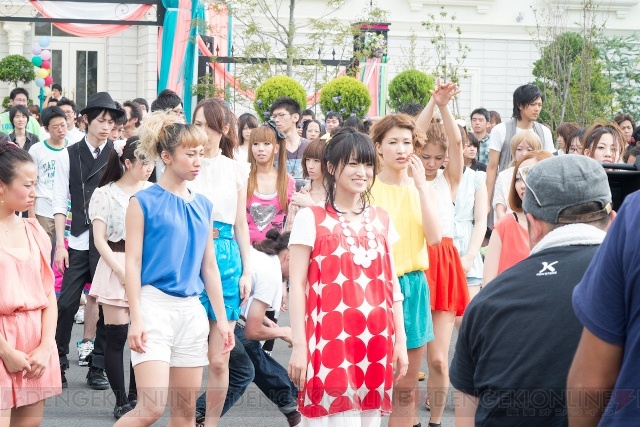 藤田咲さんも参加！ 『初音ミク -Project DIVA- f』一般参加者150人が踊ったCMが完成