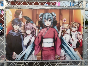 ミクさんが水上でライブ！ 『初音ミク ‐Project DIVA‐ f』発売記念前夜祭“夏の終わりの39祭り”をレポート