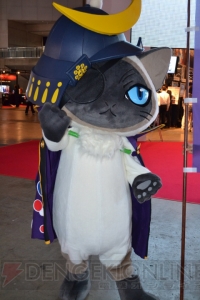 愛くるしさ200％の『のぶニャがの野望』の着ぐるみが出迎えてくれたコーエーテクモブースレポをお届け！