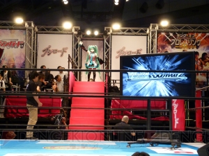 『キングオブプロレスリング』や『ヴァイスシュヴァルツ』の発表が！ TGS2012のブシロードブースの模様をお届け
