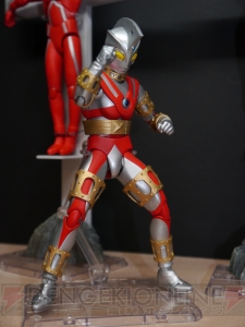 『星矢』や『仮面ライダー』『ミッキー＆フレンズ』など話題の最新アイテムが大集結！ “TAMASHII NATION 2012”内覧会を大量の写真でレポ！