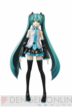 初音ミク　REAL ACTION HEROES 初音ミクが1/6サイズ可動フィギュアで登場！ 『REAL ACTION
