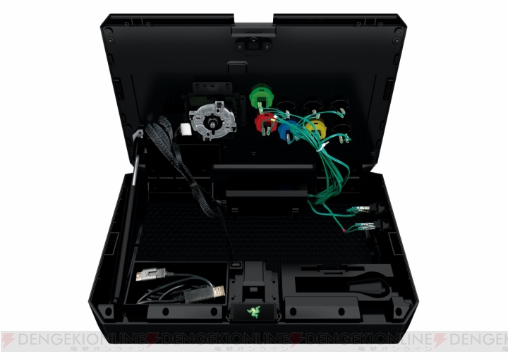 Razerの手掛けたXbox 360用アーケードスティック『Atrox』が5月30日に発売――好みに合わせた細部のカスタマイズが可能