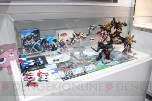 『ラブライブ！』の衣装展示に黒山の人だかりが！ “AnimeJapan 2014”のバンダイナムコブースをレポート