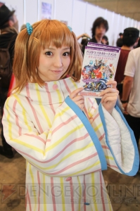 【ニコニコ超会議3】コンパニオン特集！ 初日の企業ブースで見かけたコンパニオンを写真でお届け