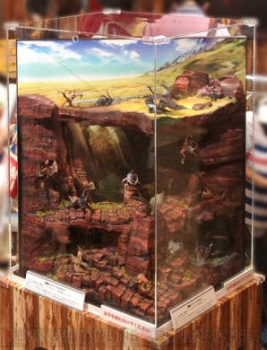 モンハン』や『ヴァンパイア』シリーズ・モリガンのフィギュアの モンハン』や『ヴァンパイア』シリーズ・モリガンのフィギュアの