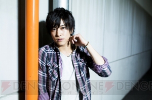 仮面ライダー鎧武こと葛葉紘汰を演じる佐野岳さんが本誌に登場！ 『仮面ライダー バトライド・ウォー2』を大特集 【電撃PS特報】 -  電撃PlayStation