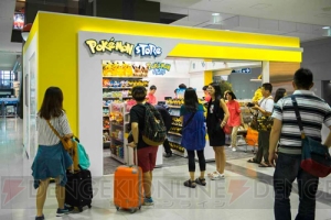 ポケモンストアが関西空港にて本日6月26日にオープン 飛行機のパイロットに扮したピカチュウがお出迎え 電撃オンライン