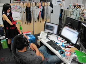 TVアニメ『アカメが斬る！』7月放送開始に先駆けてアカメが編集部を襲撃!! 腐った編集者どもをアカメが斬る！