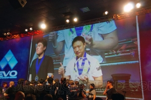 『ウルトラストリートファイターIV』優勝はLOUFFY（ローズ）！ ボンちゃん（サガット）が2位、Razerふ～どが3位【Evo 2014】