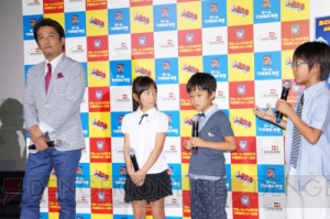 『レゴ ムービー』リリース記念特別イベントに坂上忍さんや子役養成スクールの生徒が登壇。リアルに作られた『坂上レゴ』も披露！