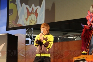 “モンハンフェスタ’15”メインステージに後藤真希さん、歌広場淳さんが登壇。カオスなモンハン占いも