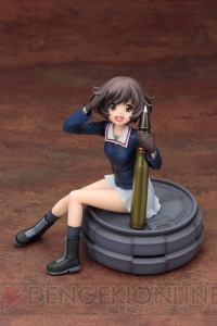 『ガルパン』の戦車大好き秋山優花里がフィギュア化。キューポラに座って笑顔の敬礼ポーズ