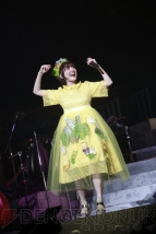 “花澤香菜 live 2015 Blue Avenue”