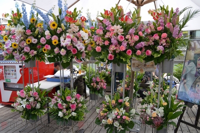 市来光弘 井ノ上奈々のマチ アソビ公開結婚式をレポート 雨の予報から一転 快晴で最高の祝福に 電撃オンライン