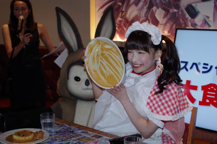 “PSO2アークスカフェ”で酒井P＆木村Dタッグがグルメアイドルと大食いバトル！