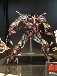 【ワンフェス2015夏】海洋堂ブースではダンボーや『血界戦線』の新作フィギュアなどが大量展示