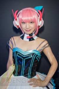 イベントを華やかに彩るコンパニオンさんの写真をお届け【TGS2015】