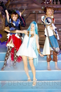 イベントを華やかに彩るコンパニオンさんの写真をお届け【TGS2015】