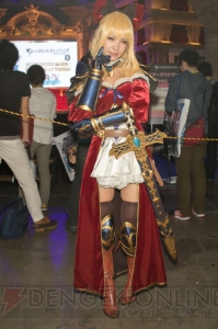 イベントを華やかに彩るコンパニオンさんの写真をお届け【TGS2015】