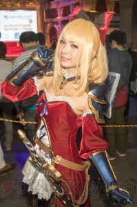 イベントを華やかに彩るコンパニオンさんの写真をお届け【TGS2015】