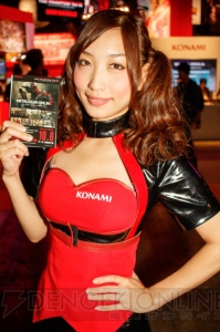 イベントを華やかに彩るコンパニオンさんの写真をお届け【TGS2015】