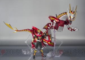 『仮面ライダー龍騎』ドラグランザーが全長45cmでアクションフィギュア化。モンスター＆バイクモードに変形可能