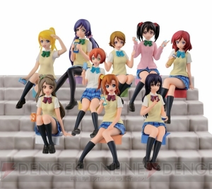 『ラブライブ！』μ’sのメンバーが学校帰りに階段に座っておやつを食べている様子がフィギュア化