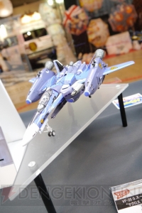 【ワンフェス速報】マクロスさんかっけーブースでは“VF-31 ジークフリード”などが展示