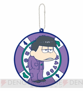『おそ松さん』描き下ろしイラストの松型プレートや推し松タオル、顔型ぬいぐるみなどプライズ品が続々登場